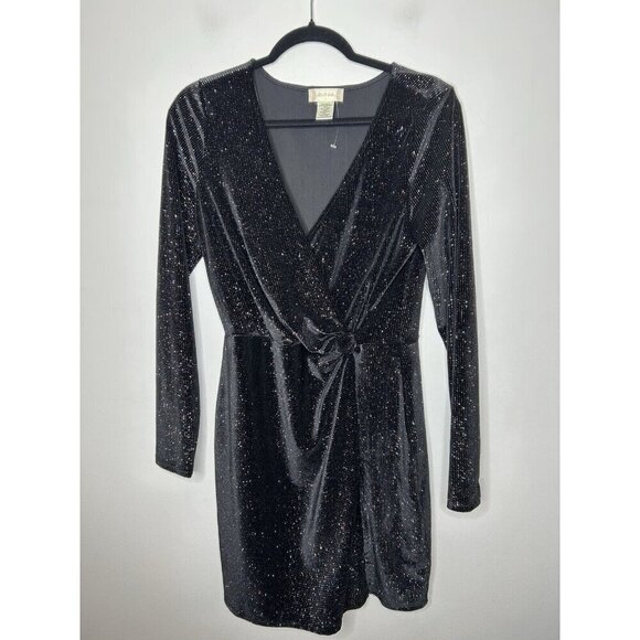 Altar'd State Dresses & Skirts - Alter’d State Black Sliver Glitter Holiday Long Sleeve Dress Size Large NWOT